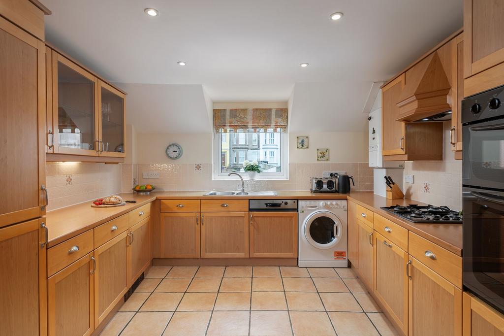 52 Moorings Reach Kitchen