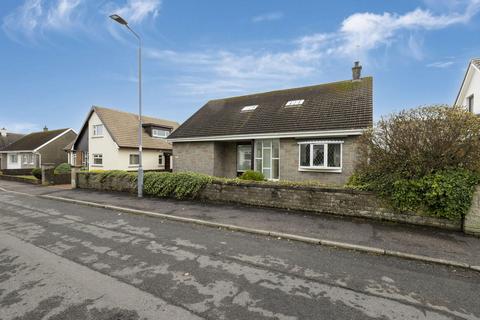 4 bedroom detached house for sale, Hills Road, Strathaven ML10