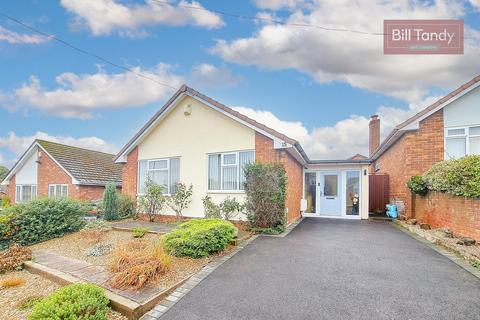 2 bedroom bungalow for sale, Brackenhill Road, Burntwood, WS7