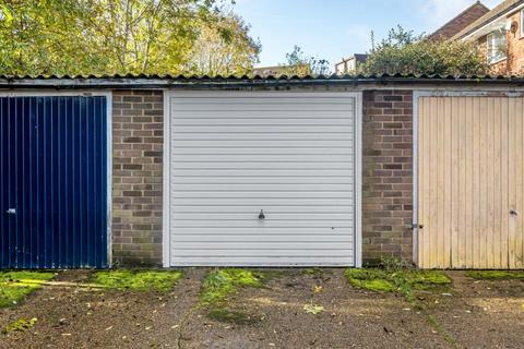 2 bedroom maisonette for sale, Chesham, Buckinghamshire, HP5