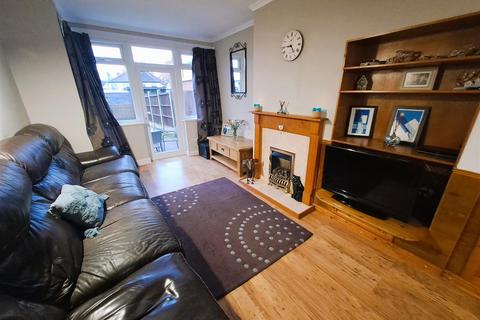 3 bedroom semi-detached house for sale, Charlbury Crescent, Yardley, Birmingham