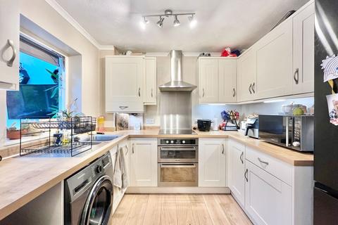 39 Tudor Close, Paignton, TQ4 7RF