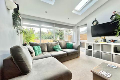 39 Tudor Close, Paignton, TQ4 7RF