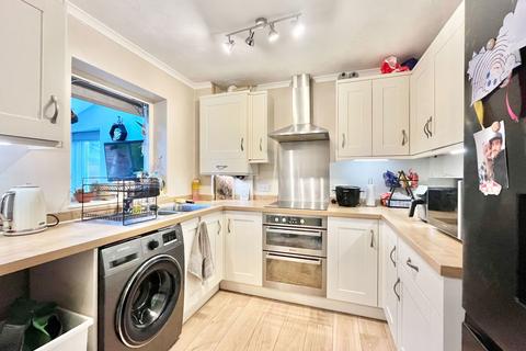 39 Tudor Close, Paignton, TQ4 7RF