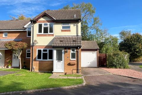 3 bedroom end of terrace house to rent, Pippin Close, Abbeymead, Gloucester