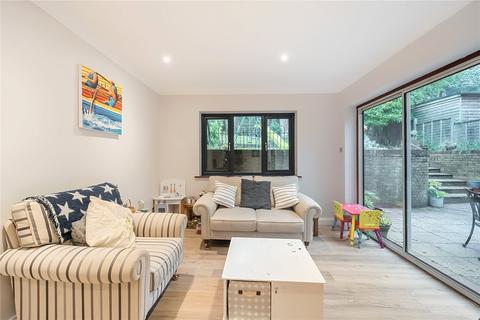 23 Hutton Road, Ash Vale, Aldershot, GU12 5EY
