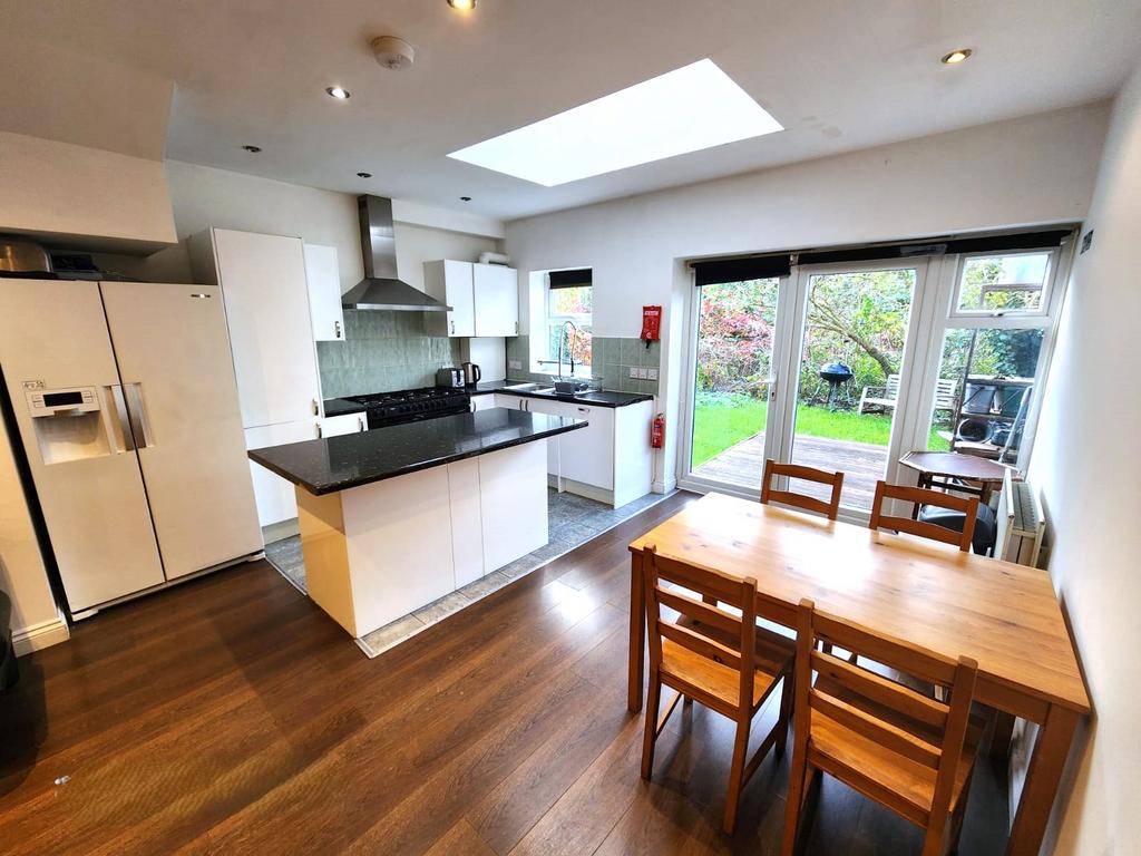 Avignon Road, 60 Avignon Road, Brockley 3 bed apartment - £2,650 pcm (£ ...
