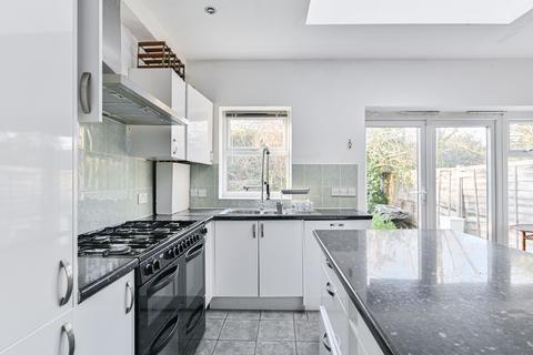 3 bedroom apartment to rent, Avignon Road, 60 Avignon Road, Brockley