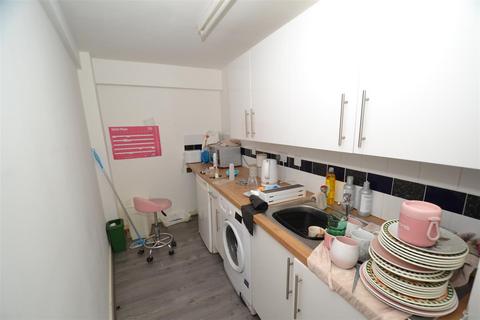 2 bedroom terraced house for sale, Halifax Road, Wibsey, Bradford
