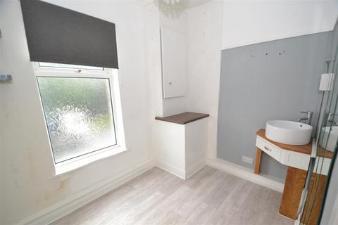 2 bedroom terraced house for sale, Halifax Road, Wibsey, Bradford