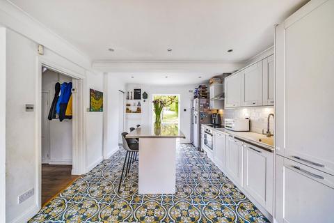 5 Brookland Hill, London, NW11 6DU