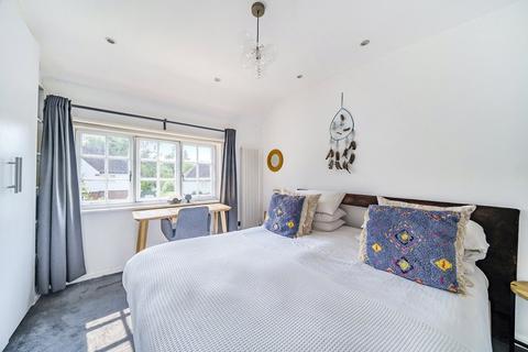 5 Brookland Hill, London, NW11 6DU