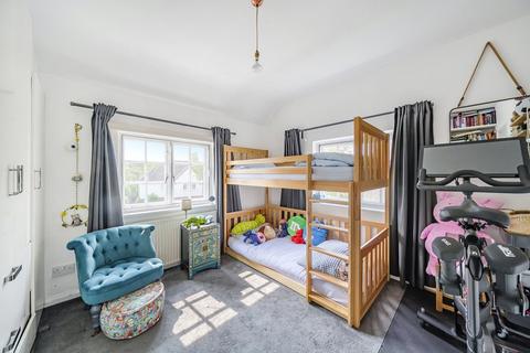 5 Brookland Hill, London, NW11 6DU