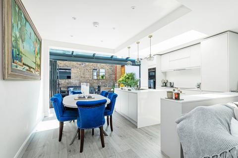 2 bedroom ground floor flat for sale, Stephendale Road, London SW6