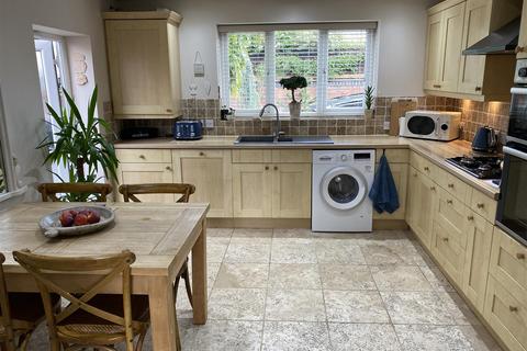 2 bedroom detached house for sale, Areley Common, Stourport-On-Severn