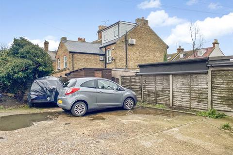 2 bedroom apartment for sale, High Street, Herne Bay