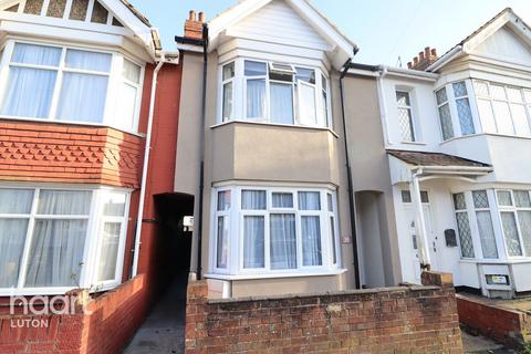 3 bedroom terraced house for sale, Mansfield Road, Luton