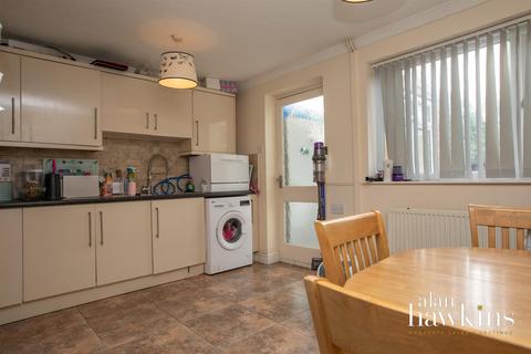 2 bedroom terraced house for sale, Blackthorn Close, Royal Wootton Bassett SN4 7