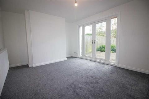 3 bedroom semi-detached house to rent, The Crescent, Seghill