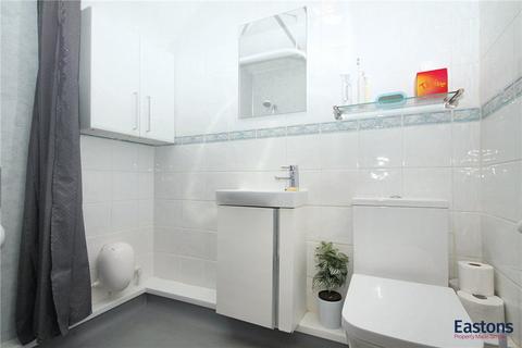 2 bedroom property for sale, Henbit Close, Surrey KT20