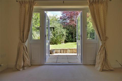 4 bedroom detached house to rent, Cherrywood Court, Off Stroud Road, Gloucester