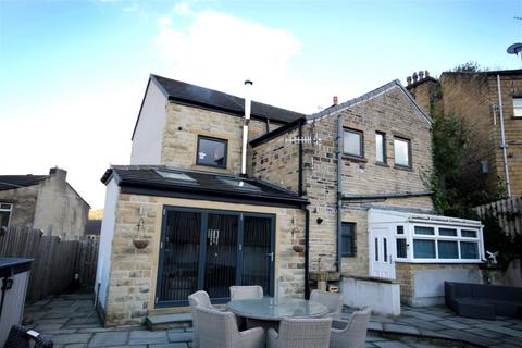 5 bedroom end of terrace house for sale, South Lane, Elland HX5