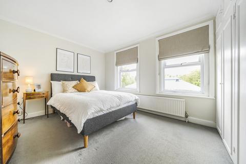 237 Worplesdon Road, Guildford, GU2 9XJ