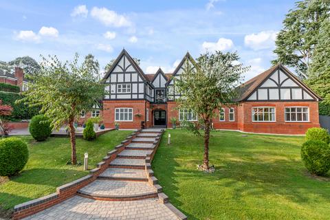 5 bedroom detached house for sale, Brookwood Drive, Barnt Green, Birmingham B45 8GG