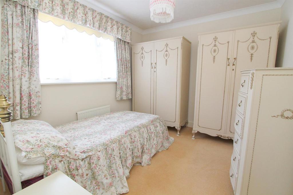 BED 4.jpg