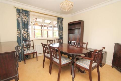 10 Wellfield Gardens, Carshalton, SM5 4EA