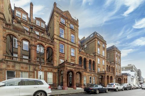 3 bedroom flat for sale, Courtfield Road London SW7