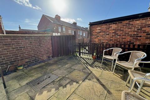 2 bedroom terraced house for sale, Braithwaite Street, Staincross, Barnsley