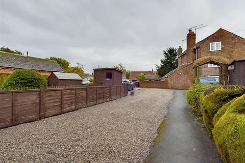 2 bedroom terraced house for sale, Cottage Row, Upton-Upon-Severn, Worcester