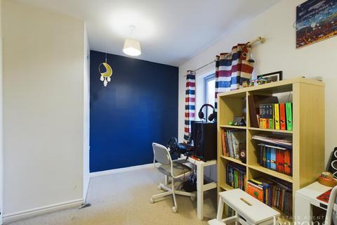 48 Mailing Way, Basingstoke, RG24 9TH