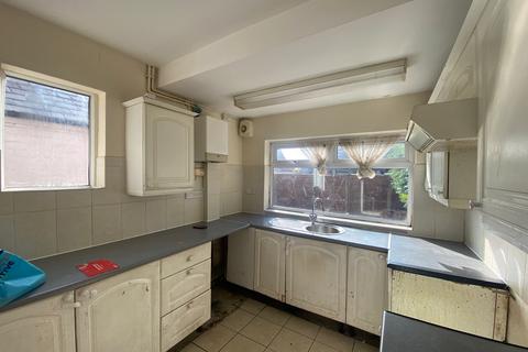 4 bedroom terraced house for sale, Hungerford Road, Crewe