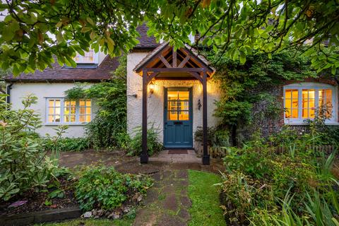 3 bedroom semi-detached house for sale, Greenman Cottage Highmoor Henley-on-thames, Oxfordshire, RG9 5DH