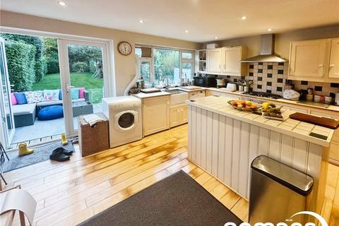 4 bedroom detached house for sale, Windsor Road, Maidenhead, Berkshire