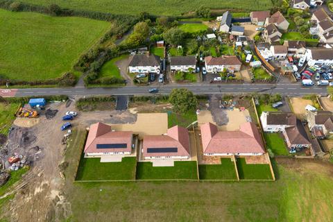 3 bedroom detached bungalow for sale, Station Road, Wanstrow