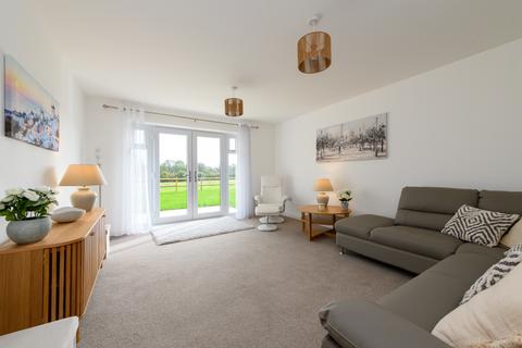 3 bedroom detached bungalow for sale, Station Road, Wanstrow