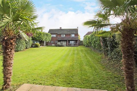 4 bedroom detached house for sale, Winchester Road, Andover, SP10