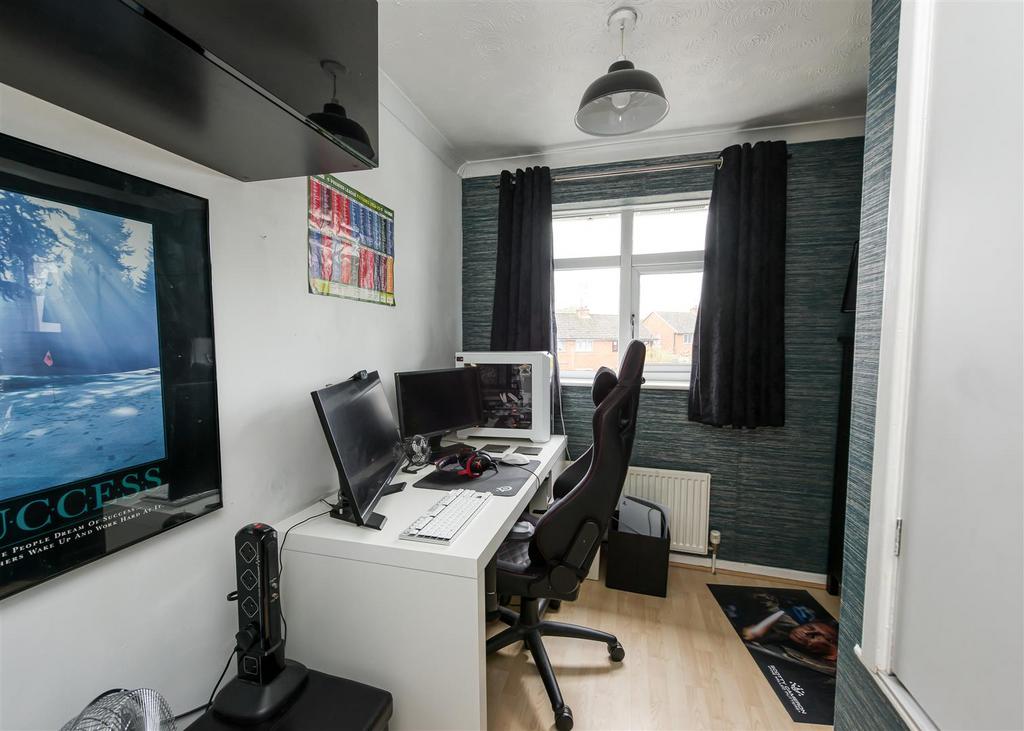 10 Linley Grove-Bed 3.jpg