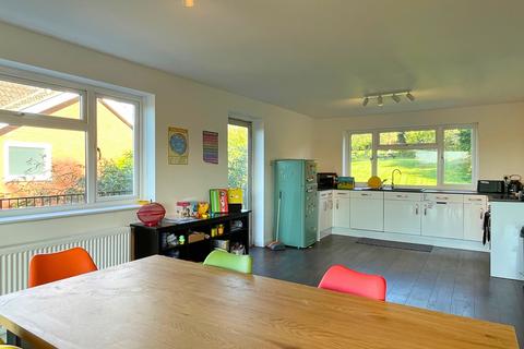 14 Cornford Close, Osbaston, Monmouth, NP25 3NT