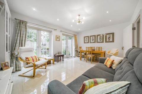 2 Risley Close, Morden, SM4 5DS
