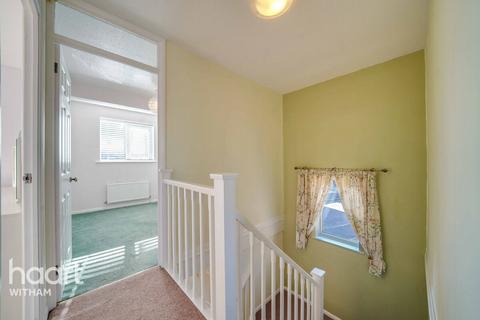 38 Cherry Orchard, Southminster, CM0 7HE