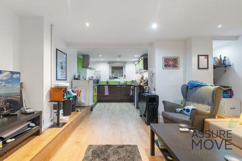 2 bedroom ground floor flat to rent, 273 Royal College Street, London, NW1