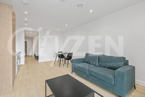 Studio to rent, 37 Clarendon Road, Watford WD17