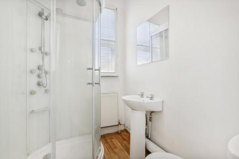 33 Russell Gardens Mews, London, W14 8EU
