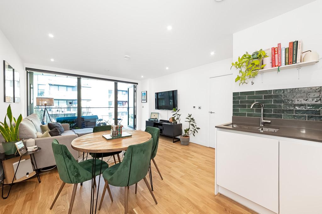 1 s4 a9016