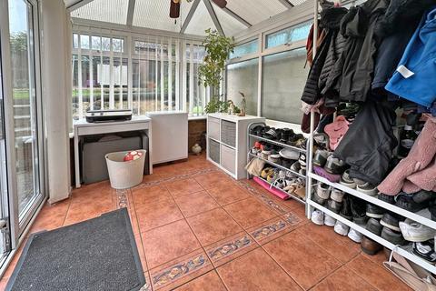 37 Oak Close, Exminster, Exeter, EX6 8ST