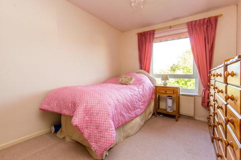 2 bedroom flat for sale, Barwick House, Rushden NN10